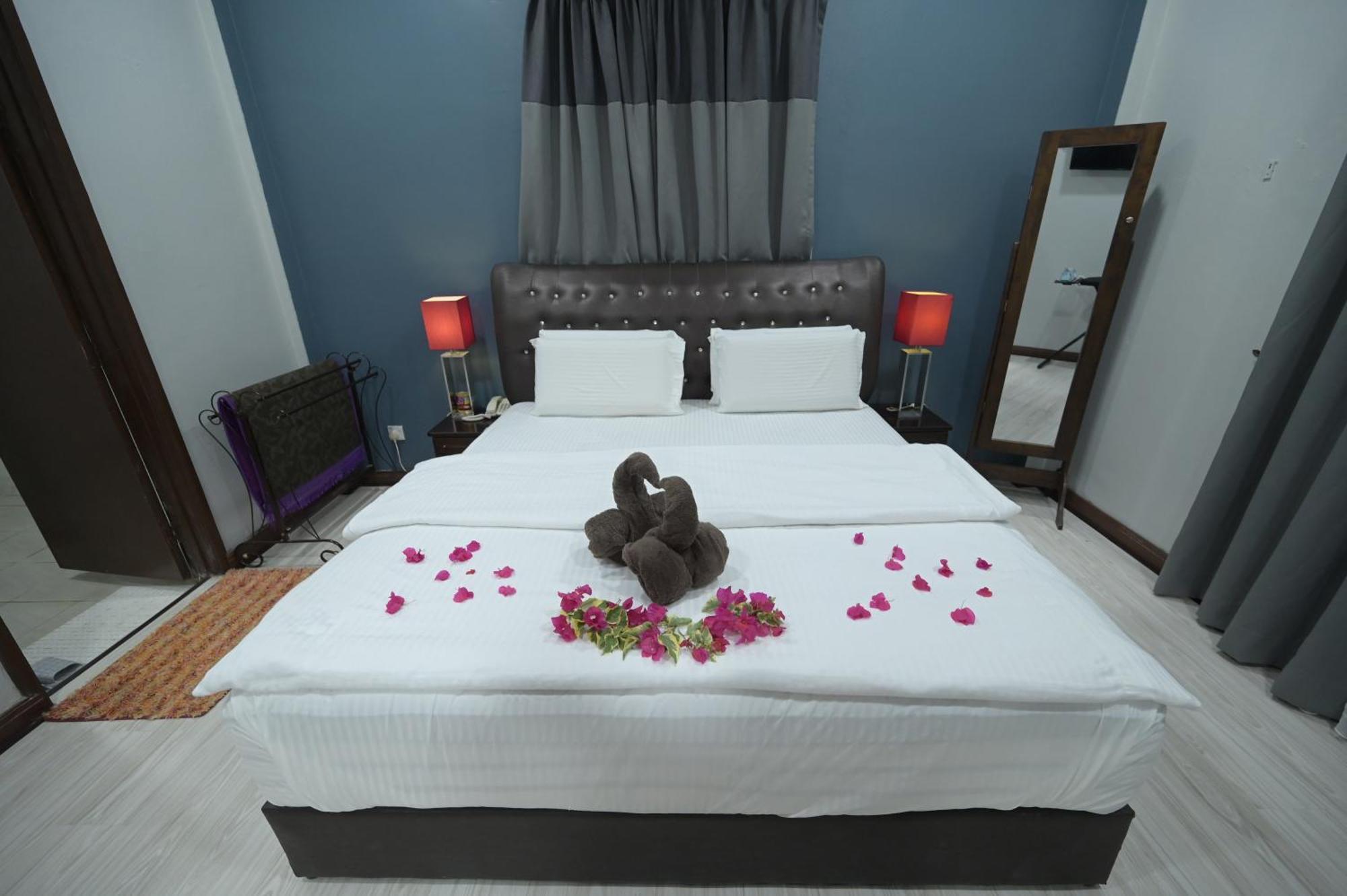 Kesedar Hotel Travel & Tours Sdn Bhd Gua Musang Εξωτερικό φωτογραφία