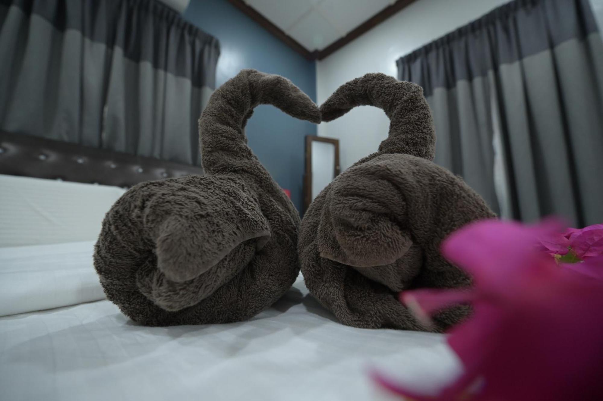 Kesedar Hotel Travel & Tours Sdn Bhd Gua Musang Εξωτερικό φωτογραφία