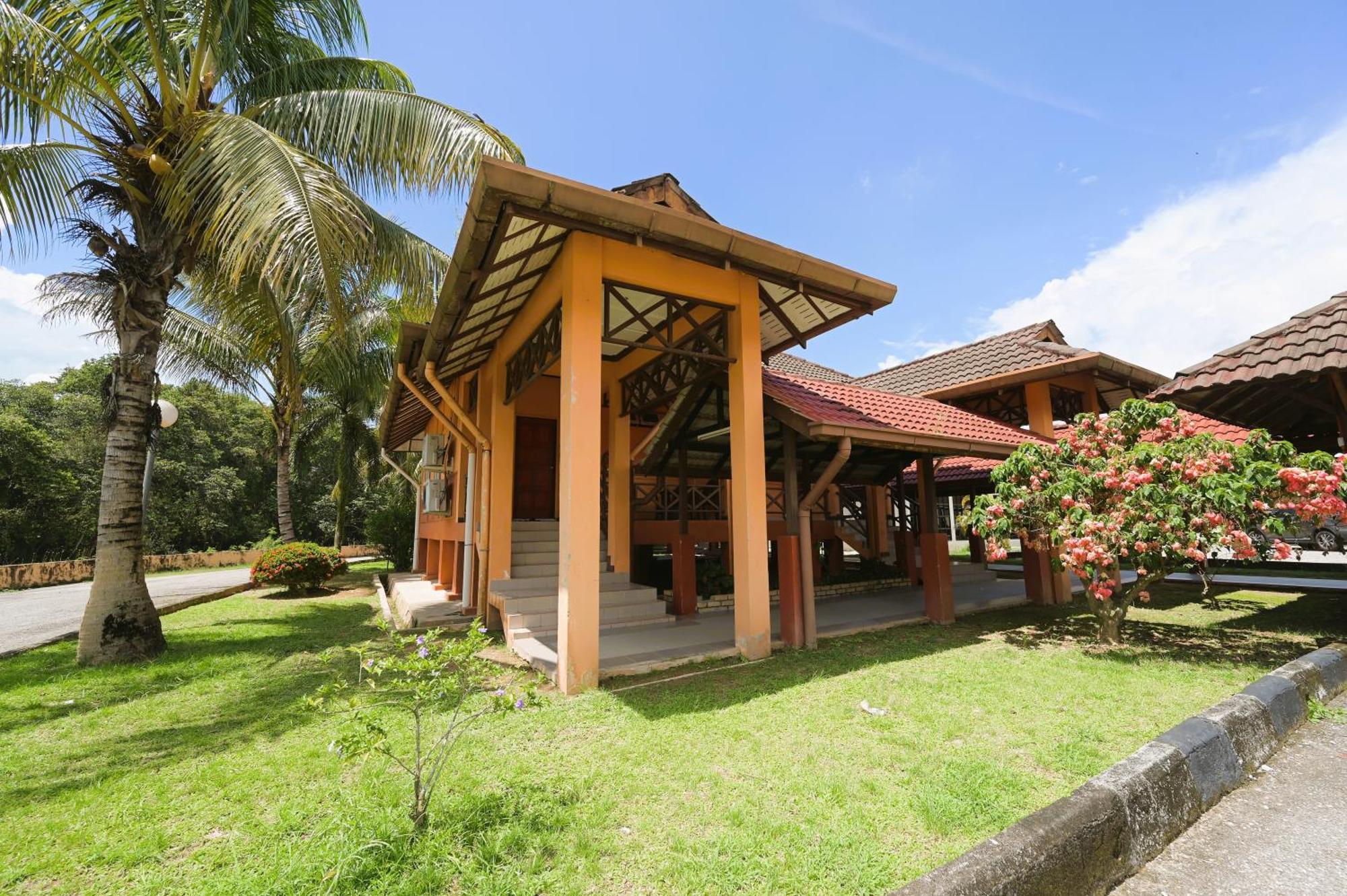 Kesedar Hotel Travel & Tours Sdn Bhd Gua Musang Εξωτερικό φωτογραφία