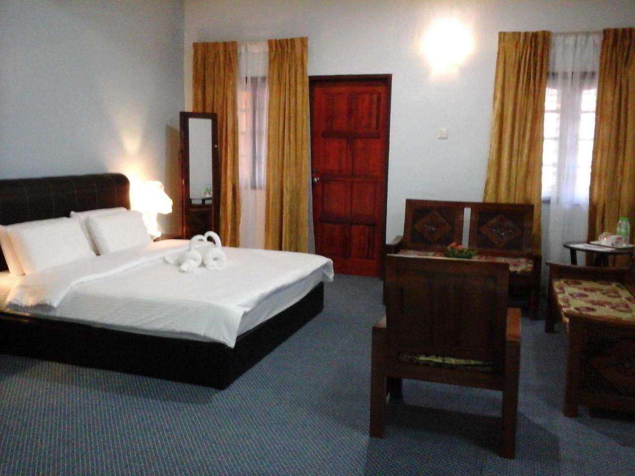 Kesedar Hotel Travel & Tours Sdn Bhd Gua Musang Εξωτερικό φωτογραφία