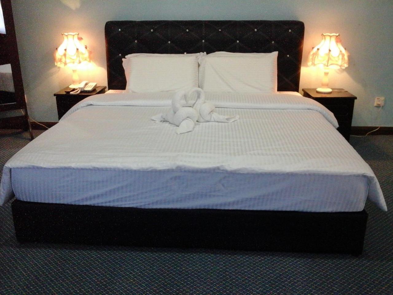 Kesedar Hotel Travel & Tours Sdn Bhd Gua Musang Εξωτερικό φωτογραφία