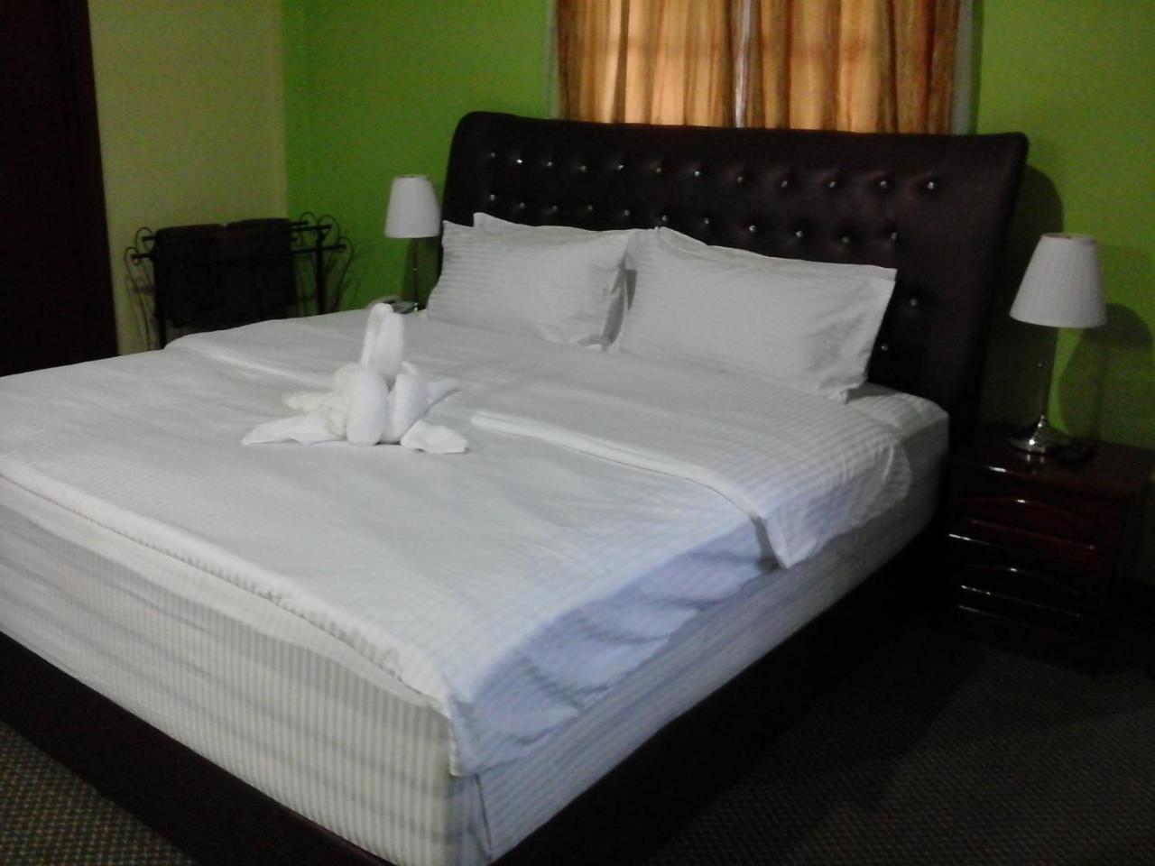 Kesedar Hotel Travel & Tours Sdn Bhd Gua Musang Εξωτερικό φωτογραφία